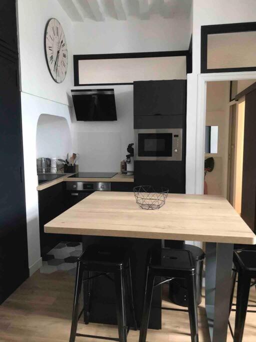 4 Personnes - Intra-muros - Rue Pietonne *